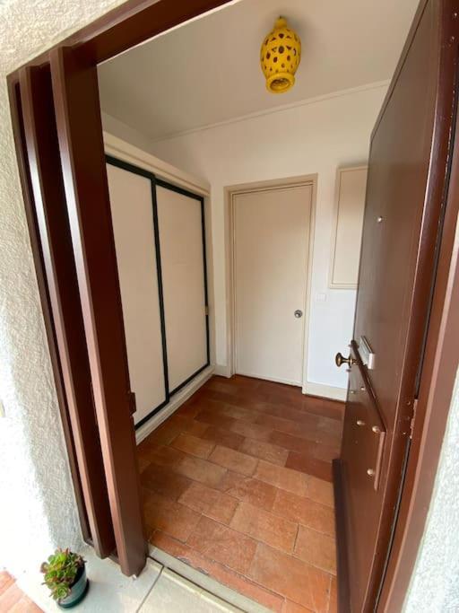 Sunny Villa With Golf Front View Виламура Екстериор снимка