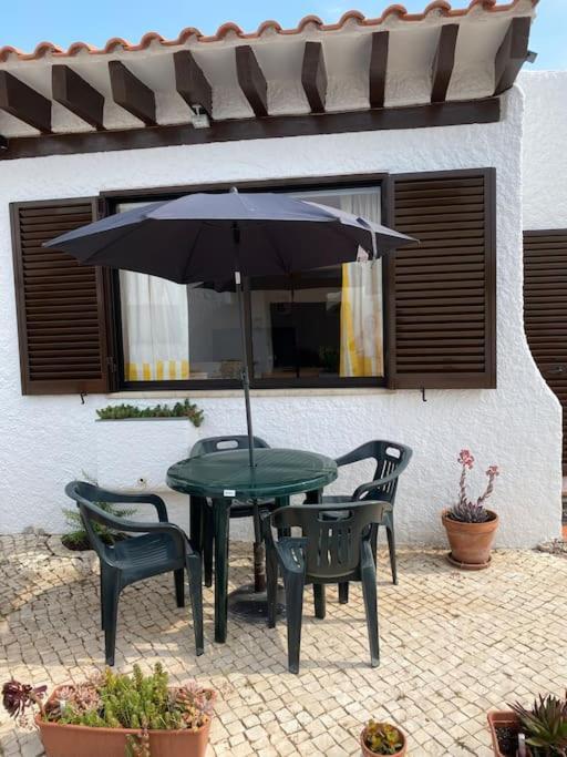 Sunny Villa With Golf Front View Виламура Екстериор снимка