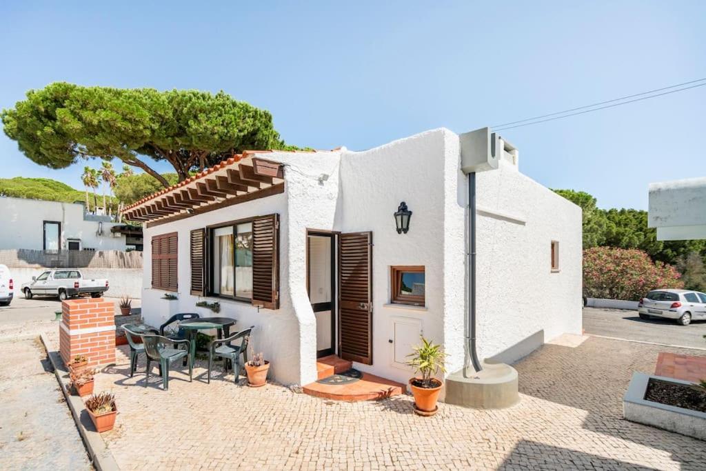 Sunny Villa With Golf Front View Виламура Екстериор снимка