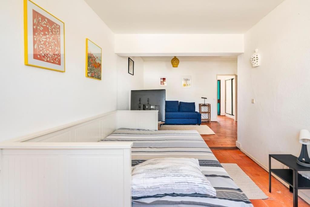 Sunny Villa With Golf Front View Виламура Екстериор снимка